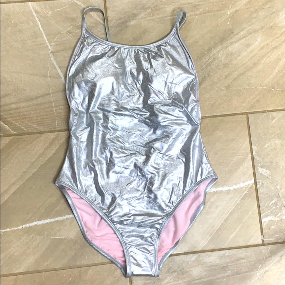 Swimming wear